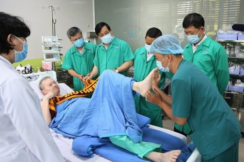 Đã có lịch bay chính thức đưa phi công người Anh hồi hương