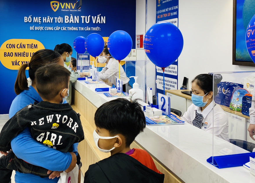 Hai trung tâm tiêm ngừa VNVC Vũng Tàu và Huế đi vào hoạt động