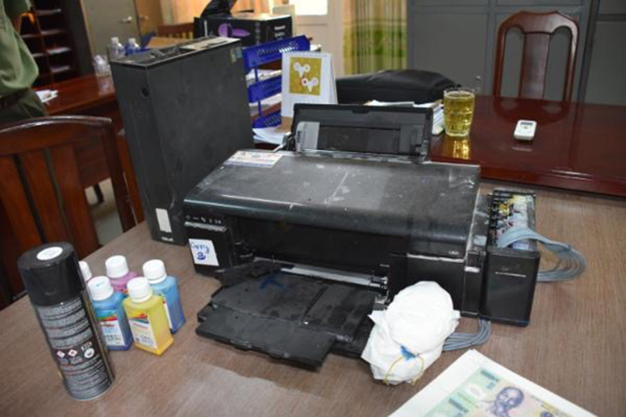 Máy móc dùng để sản xuất tiền giả