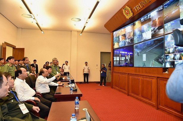 Thủ tướng Nguyễn Xuân Phúcchủ trì buổi tổng duyệt. Ảnh: VGP