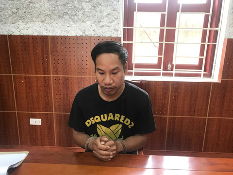 Đối tượng Mạnh tại cơ quan công an .Ảnh: Nguyệt My