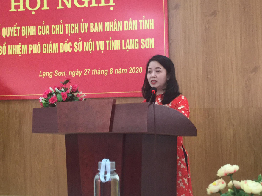 Bà Đường Thị Xuyên phát biểu nhận nhiệm vụ. Ảnh: Duy Chiến 