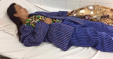 Bà N đang được cấp cứu tích cực tại bệnh viện *ảnh: ĐK