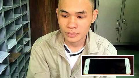 Đối tượng Công và tang vật tại cơ quan công an. Ảnh: NT