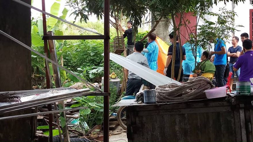 Lực lượng chức năng Lạng Sơn khám nghiệm hiện trường nơi xảy ra sự việc *ảnh: Hải Sơn