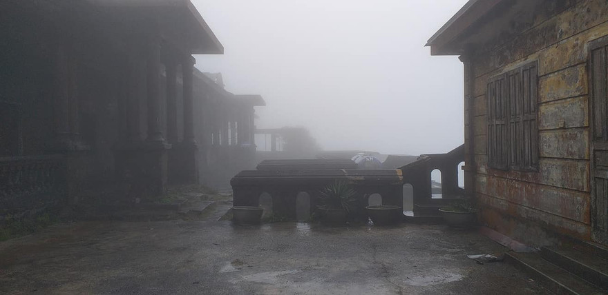 Nhiệt độ xuống 1 độ C, khiến khung cảnh ở Mẫu Sơn trở nên trầm mặc .Ảnh: H. Toàn 