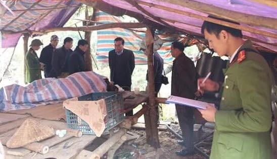 Hiện trường hung thủ tự sát tại khu rừng rậm nơi biên giới .Ảnh: TL