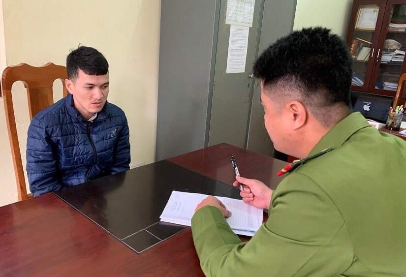 Đối tượng Đông khai nhận hành vi dùng hung khí gây án. Ảnh: H. Thơ