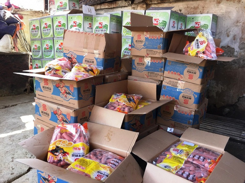 Hàng thực phẩm nhập lậu bị ngăn chặn *ảnh: TL