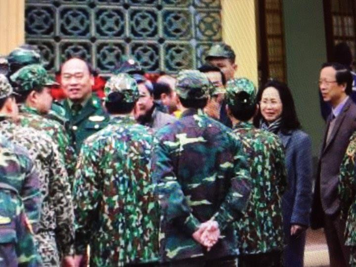 Bí thư Tỉnh ủy và Chủ tịch tỉnh Lạng Sơn thăm, kiểm tra công tác chuẩn bị đón khách tại ga Đồng Đăng .Ảnh: DC