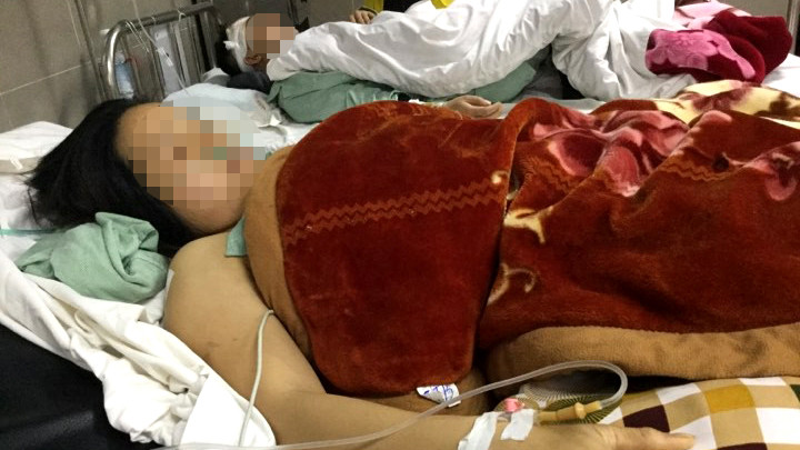 Bà Hồng kinh hãi khi nhắc lại chuyện mọi người bị bắn .Ảnh Duy Chiến