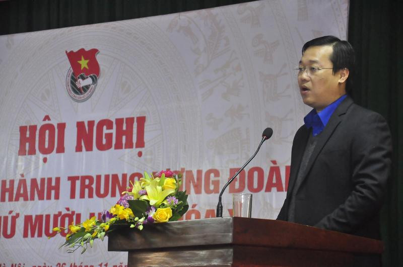 Bí thư thứ nhất T.Ư Đoàn Lê Quốc Phong phát biểu tại hội nghị BCH T.Ư Đoàn lần thứ 12, khóa X