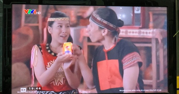 Quảng cáo "mình uống đi cho khỏe" gây bức xúc cho người xem truyền hình