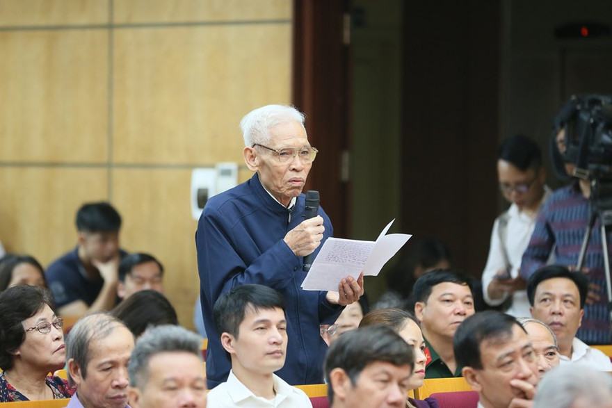 Cử tri Trần Viết Hoàn (Ba Đình, Hà Nội) 