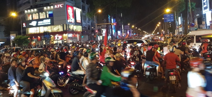 Triệu con tim hòa chung nhịp đập