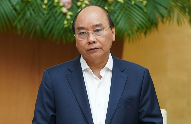 Thủ tướng yêu cầu không để thiếu hàng hóa, mở cửa bán gạo đến 11 giờ đêm