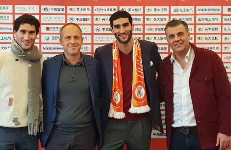 Marouane Fellaini đã gia nhập CLB Sơn Đông Lỗ Năng Thái Sơn của Trung Quốc.