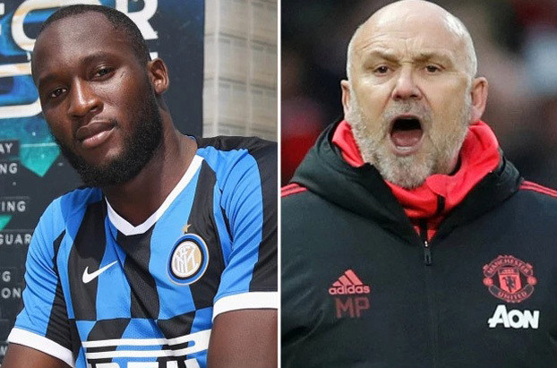 Lukaku phải rời M.U vì dám hỗn với trợ lý Phelan.