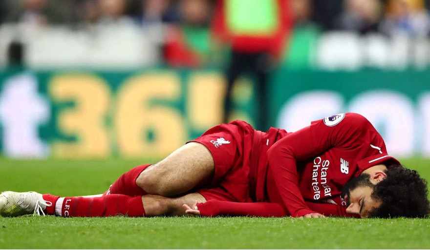 Mohamed Salah chính thức lỡ trận tái đấu với Barcelona.
