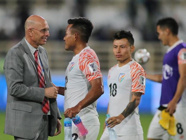 HLV Stephen Constantine của tuyển Ấn Độ.