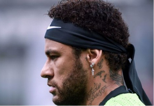 Neymar vẫn chưa thể rời PSG.