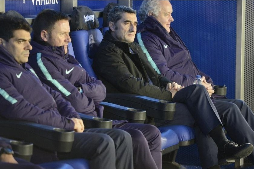 Barcelona của HLV Ernesto Valverde đã chạm 1 tay vào chức vô địch La Liga.