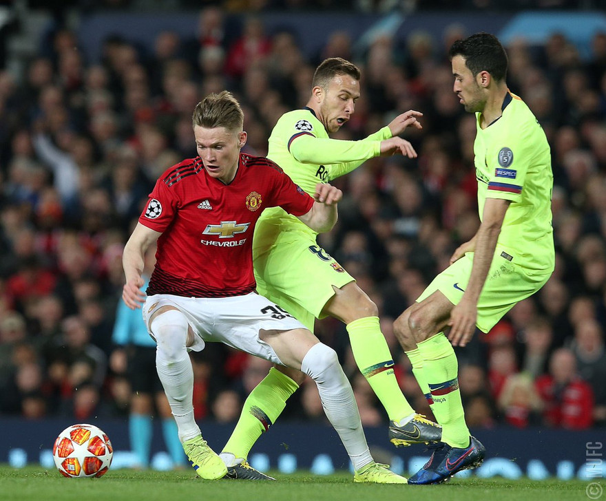 Scott McTominay đã chơi chững chạc trước Barcelona.