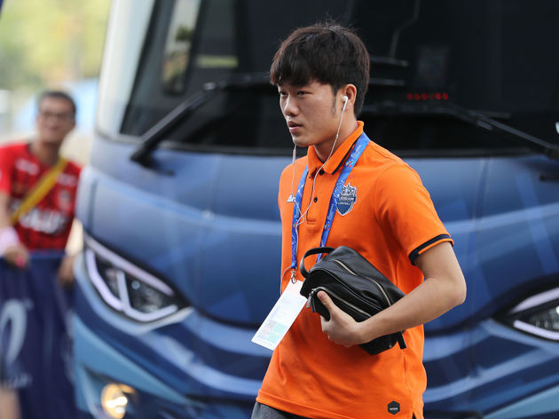 Lương Xuân Trường đối mặt tương lai u ám ở Buriram United.