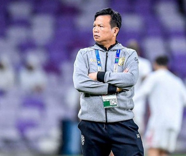 HLV Sirisak Yodyardthai đặt mục tiêu vô địch King’s Cup 2019.