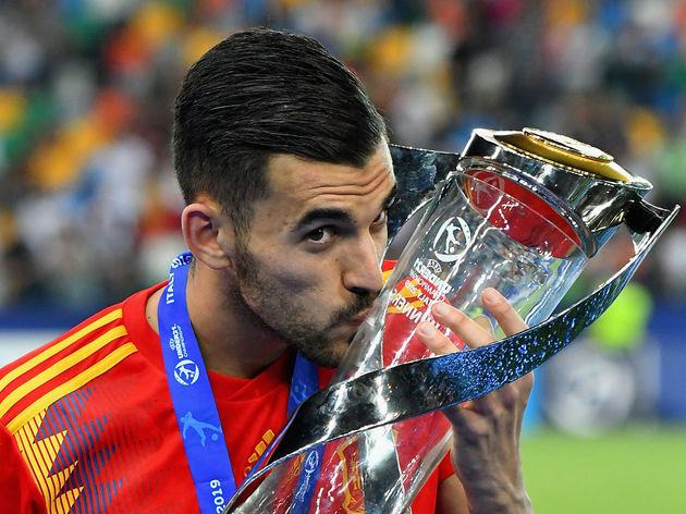 Dani Ceballos sẽ khoác áo Arsenal theo dạng cho mượn 1 năm.