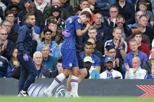 Andreas Christensen dính chấn thương khá nặng ở đầu gối.