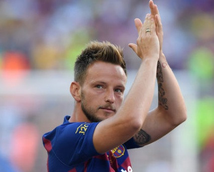 Rakitic trên đường rời Barcelona.