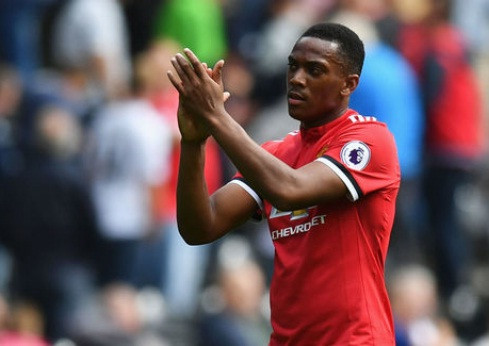 Anthony Martial tiếp tục khiến CĐV M.U nóng mắt.