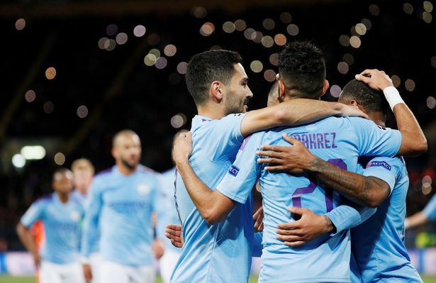 Niềm vui của các cầu thủ Man City.