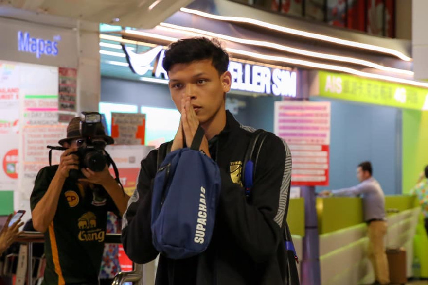 Supachai Jaided bị AFC treo giò 2 trận.