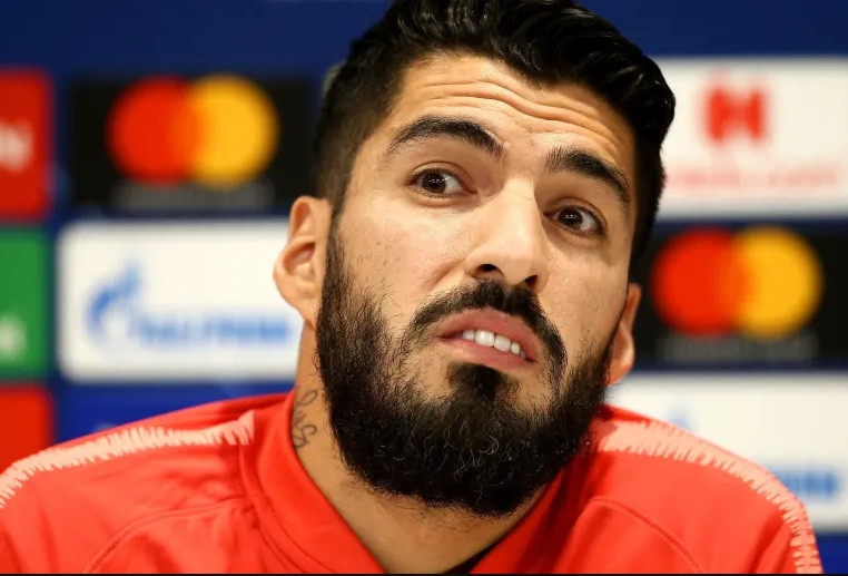Tiền đạo Luis Suarez.