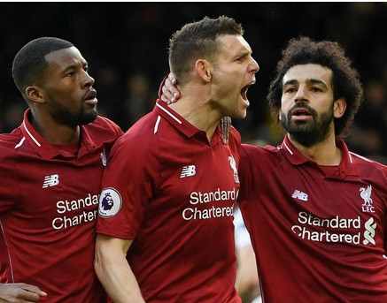 James Milner (giữa) sẽ được gia hạn hợp đồng sau chung kết Champions League.