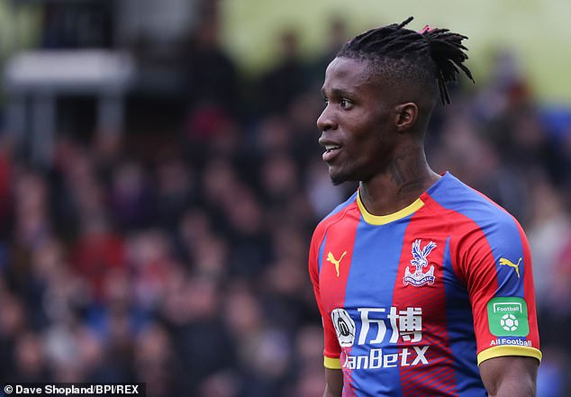 Wilfried Zaha muốn tới một bến đỗ mới giàu tham vọng hơn Crystal Palace.
