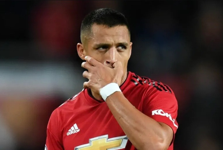 Alexis Sanchez ngày một gây thất vọng trong màu áo M.U.