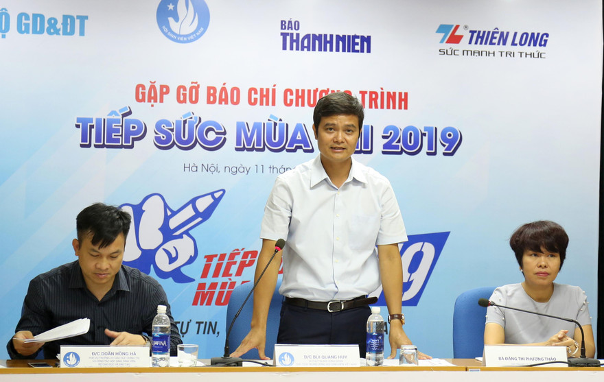 Anh Bùi Quang Huy, Bí thư T.Ư Đoàn, Chủ tịch Hội SVVN cho biết, chương trình Tiếp sức mùa thi năm 2019 không chú trọng số lượng tình nguyện viên, đội hình tình nguyện. ẢNH: BẢO ANH