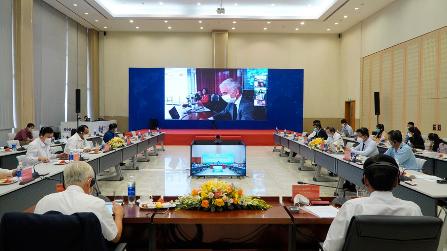 Toàn cảnh hội nghị trực tuyến tại Bình Dương