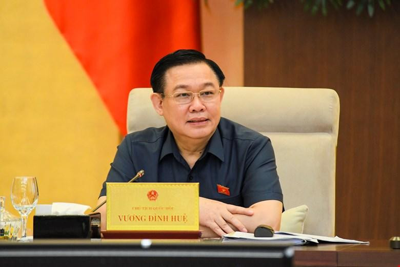 Chủ tịch Quốc hội cho biết, chương trình Kỳ họp sẽ rút ngắn, làm việc cả ngày nghỉ, dự kiến sẽ bế mạc vào ngày 31/7