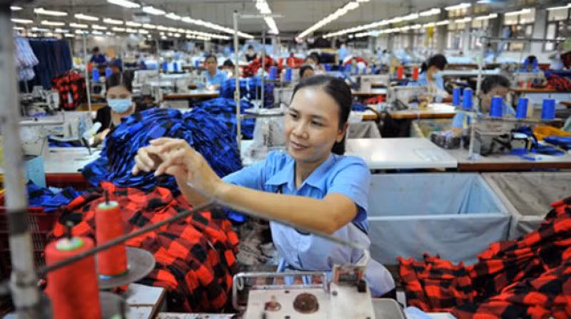 Bộ LĐ-TB&XH đề xuất 2 phương án tăng tuổi nghỉ hưu từ năm 2021.