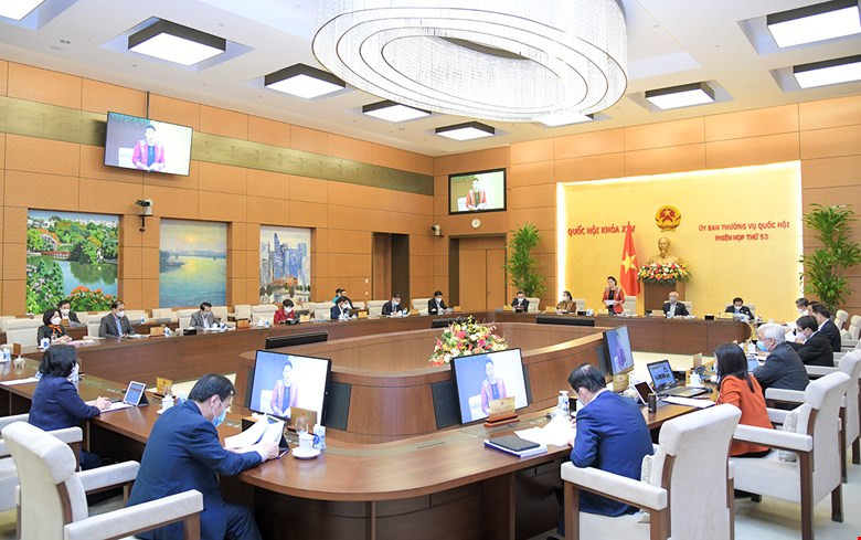 Phiên họp Uỷ ban Thường vụ Quốc hội. Ảnh QH