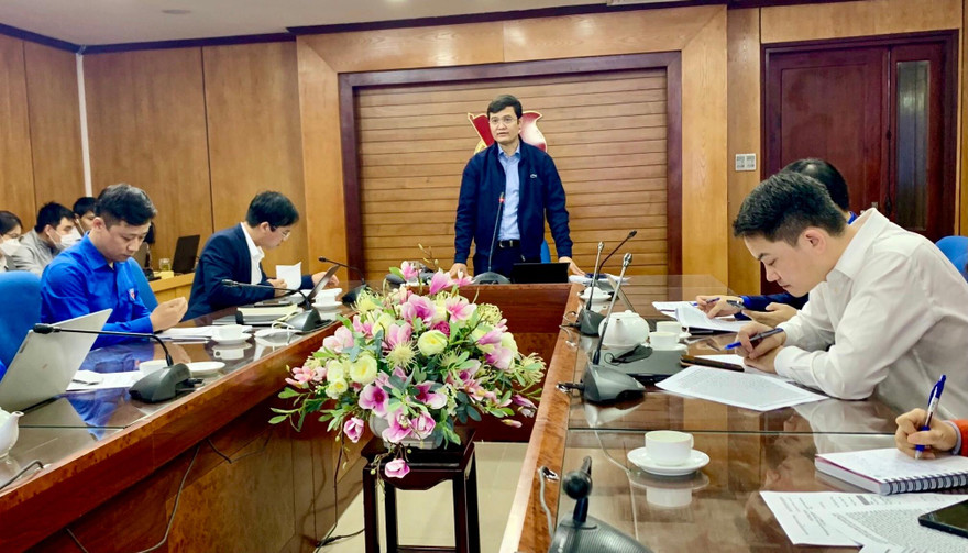 Anh Bùi Quang Huy, Ủy viên dự khuyết T.Ư Đảng, Bí thư thường trực T.Ư Đoàn chủ trì buổi giao ban trực tuyến.