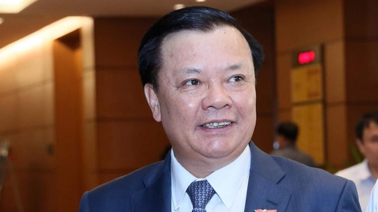 Bộ trưởng Tài Chính Đinh Tiến Dũng