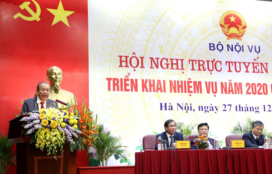 Phó Thủ tướng Thường trực Chính phủ Trương Hòa Bình phát biểu tại hội nghị