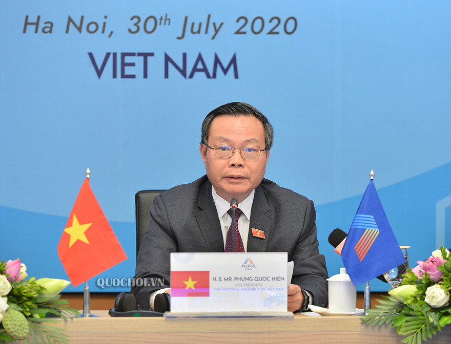 Phó Chủ tịch Quốc hội Phùng Quốc Hiển. Ảnh QH