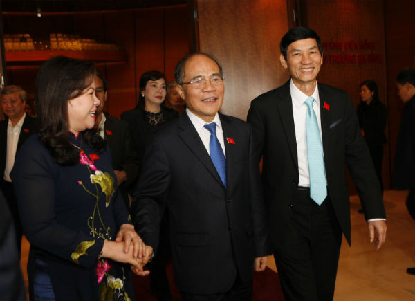 Chủ tịch Quốc hội bên lề kỳ họp. Ảnh Như Ý