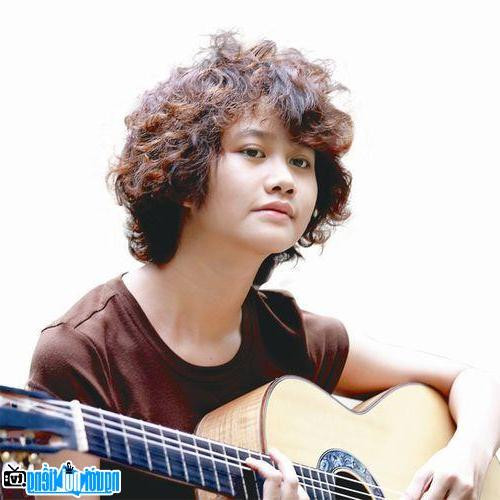 Ca sỹ Lê Cát Trọng Lý